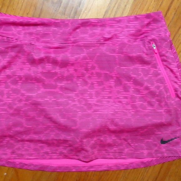 Nike Golf Skirt Shorts Hot Pink sz Medium